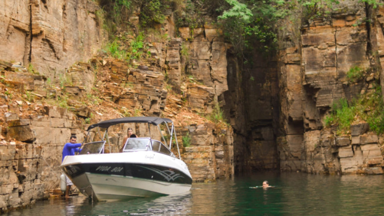 ⛰️ Capitólio de Lancha: Roteiro Completo Pelo Mar de Minas